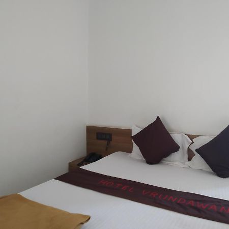 Hotel Vrundavan ปูเน่ ภายนอก รูปภาพ
