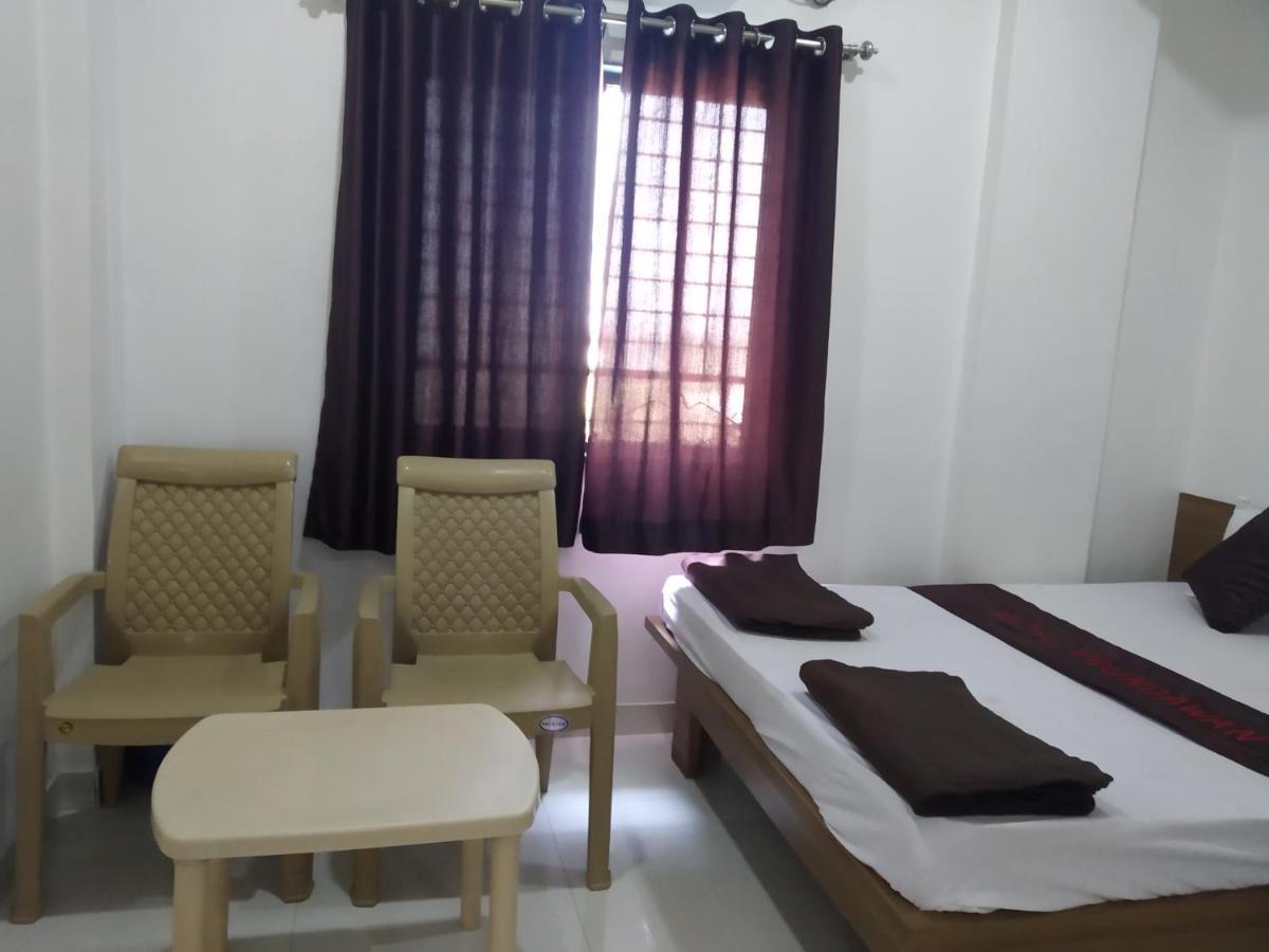 Hotel Vrundavan ปูเน่ ภายนอก รูปภาพ