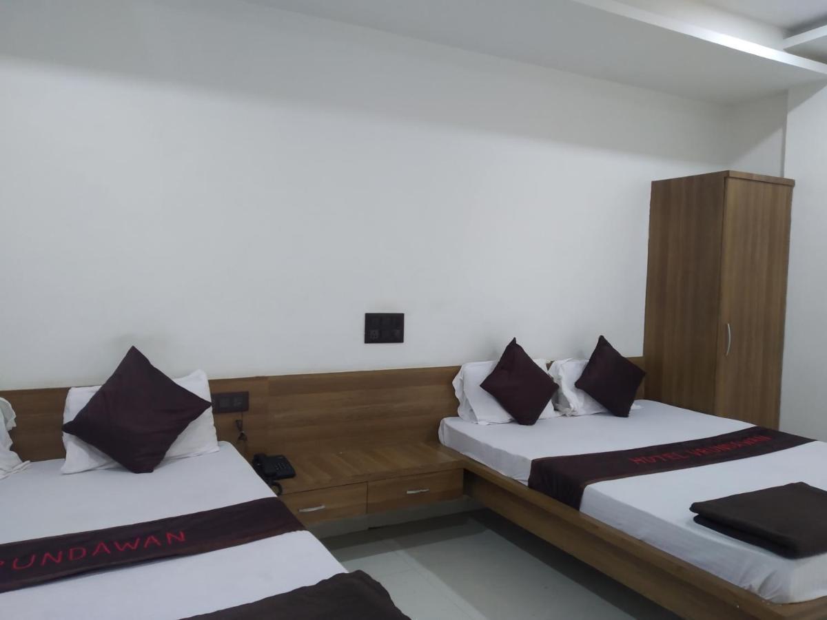 Hotel Vrundavan ปูเน่ ภายนอก รูปภาพ